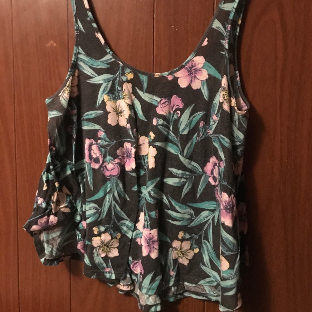 American eagle aloha top size small